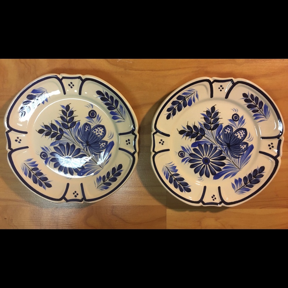 Vintage Quimper Pottery Salad Plates - Picture 5 of 12